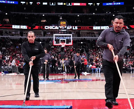 开云登录-从公牛vs热火延期说起：冷凝水为何能 “叫停” 顶级赛事？