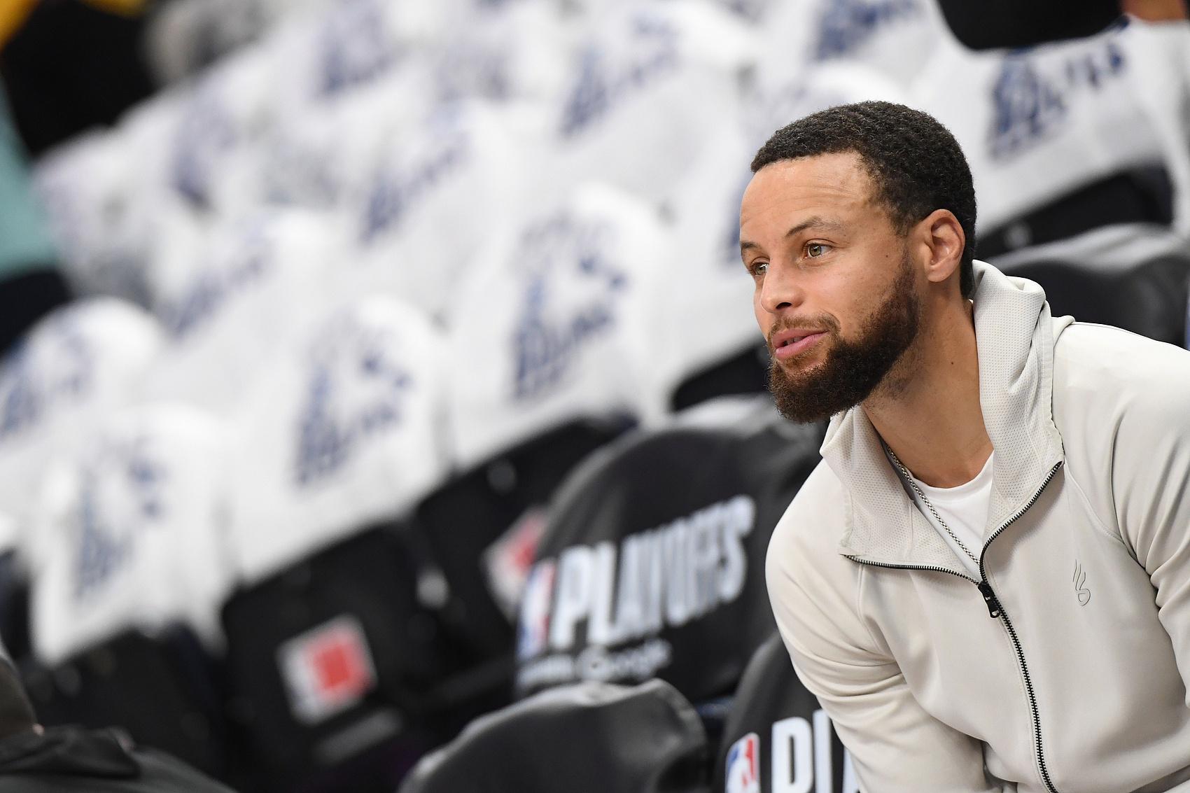 开云中国-第17个赛季！库里：我相信自己下赛季依旧可以打出巅峰表现！