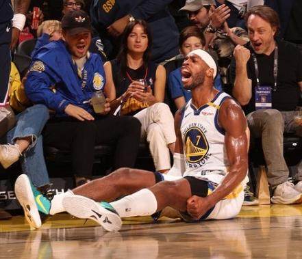 开云平台-库里崴脚 希尔德哑火 勇士蜜月期来得快去得更快