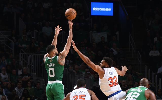 开云中国-超神一战！塔图姆打脸勇士主帅？科尔躺枪上热搜