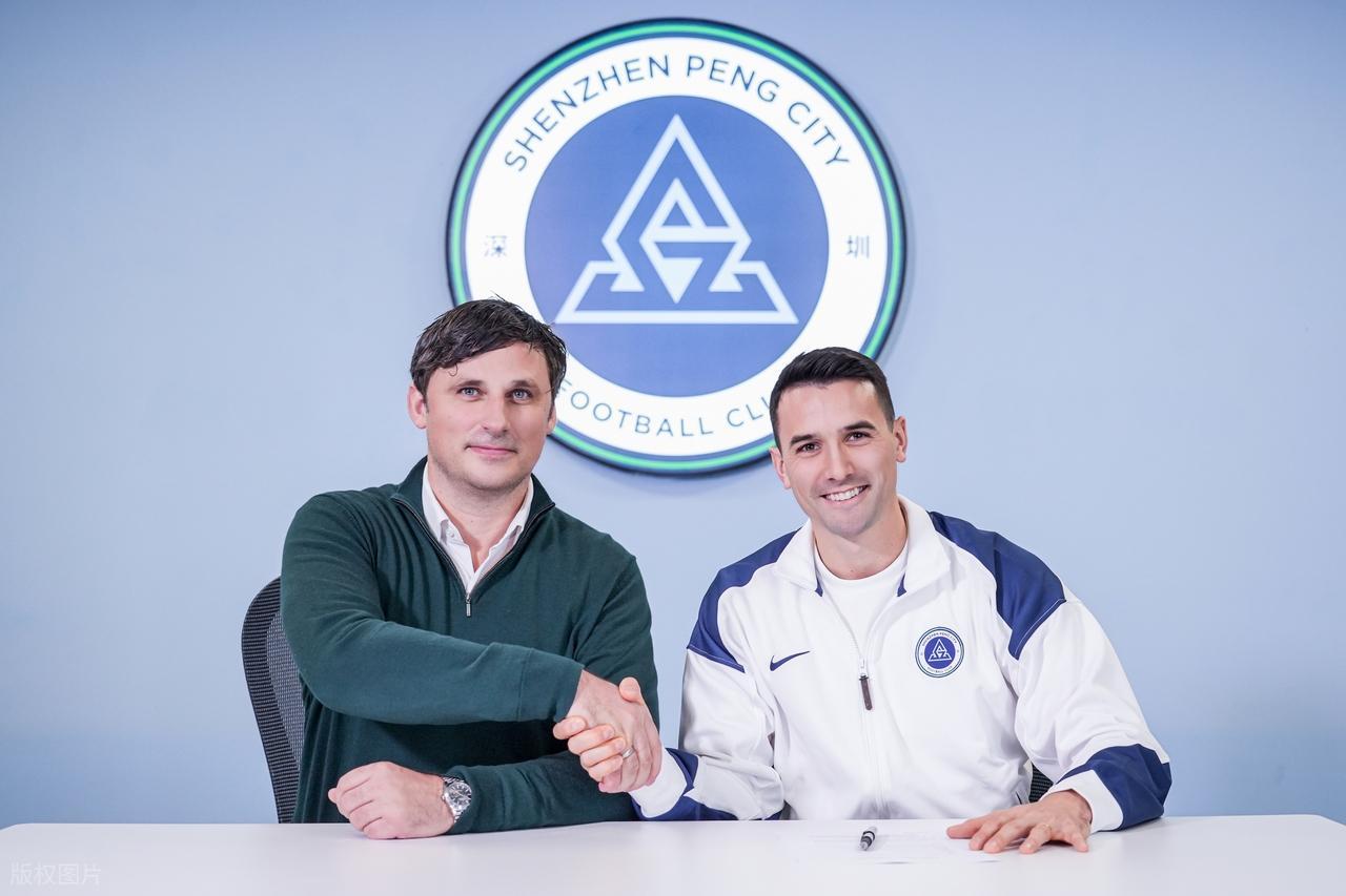 开云中国-背刺？同样是500万顶薪，嘴里说着喜欢蓉城，周定洋却去了新鹏城