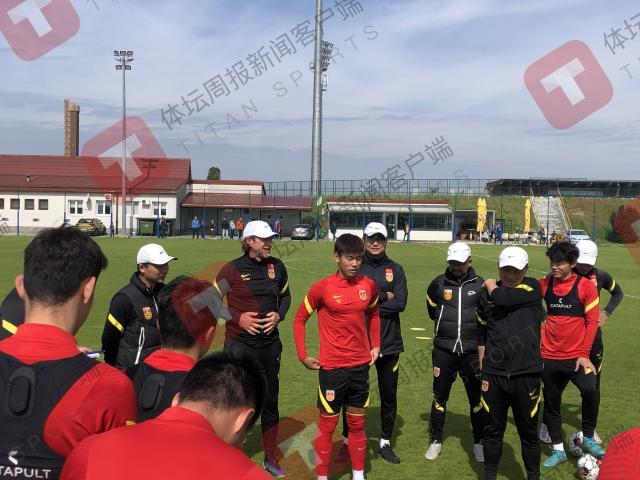 开云官网-何小珂增援国奥替补出战 仍需时间与全队磨合