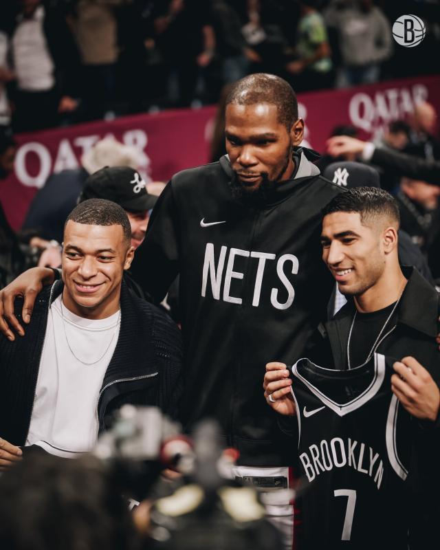 开云中国-欧文炸裂一扣点亮布鲁克林 篮网12连胜继续狂奔