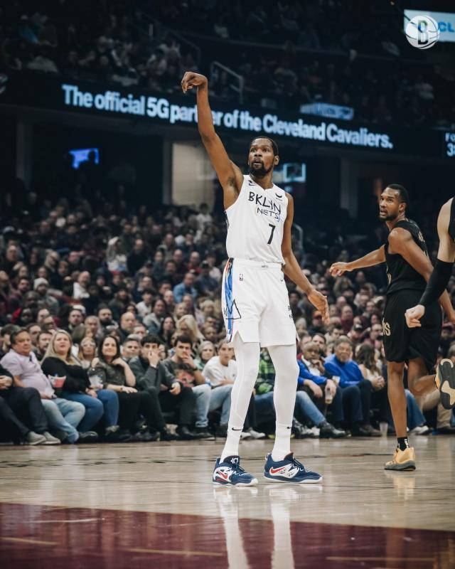 开云登录-布鲁克林时代首次9连胜！篮网连续摧毁NBA顶级防线