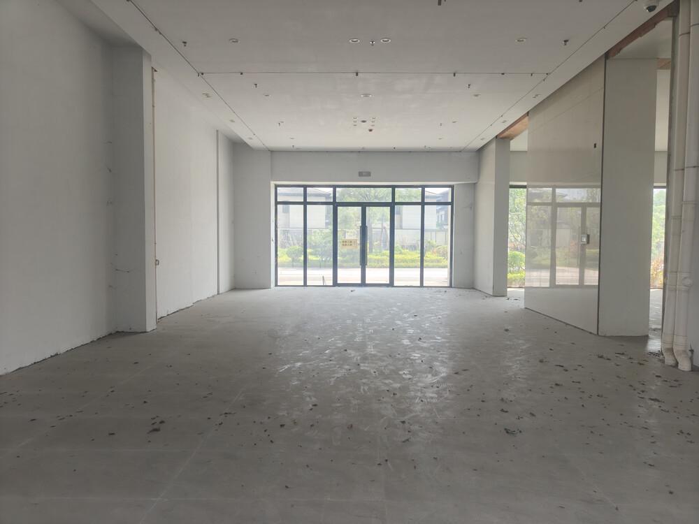 开云入口-东莞市一个小区487套房产打包拍卖，被人底价1.124亿元竞得