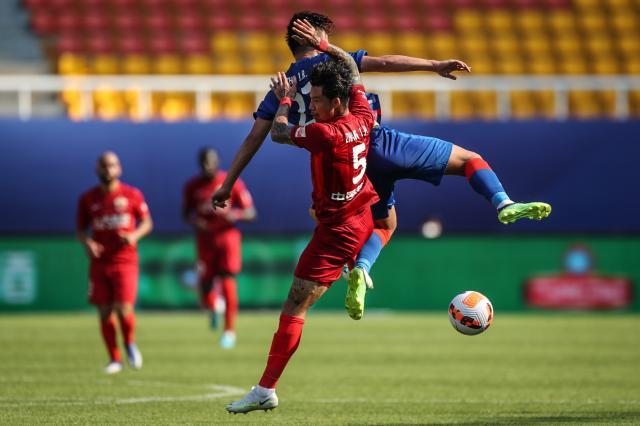 【侧记】时空在变换德比在变味 根宝门派师兄弟比武