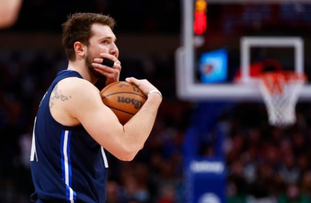 独行侠板凳席疲软 东契奇新帮手能否解决难题