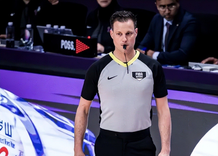 引公愤！国际篮联向中国男篮道歉啦！|中国篮球|FIBA|国际篮联篮球世界杯|赛事|裁判_新浪体育_新浪新闻