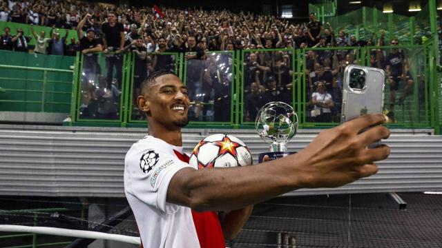 开云平台-以攻代守难填渣防天坑 多特遭遇欧冠最惨痛失利