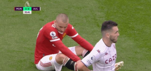 开云登录-【英超】卢克·肖伤退B费失绝平点球 曼联0比1维拉