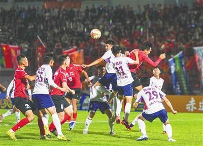 开云中国-海口队与琼中队闯进首届琼超决赛