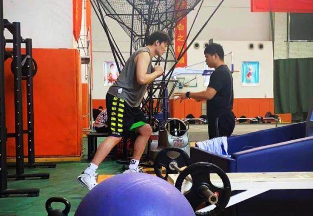 开云平台-【夜读】浓眉：詹姆斯不在乎MVP 他在乎冠军